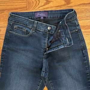 EUC- NYD jeans. Size 4.